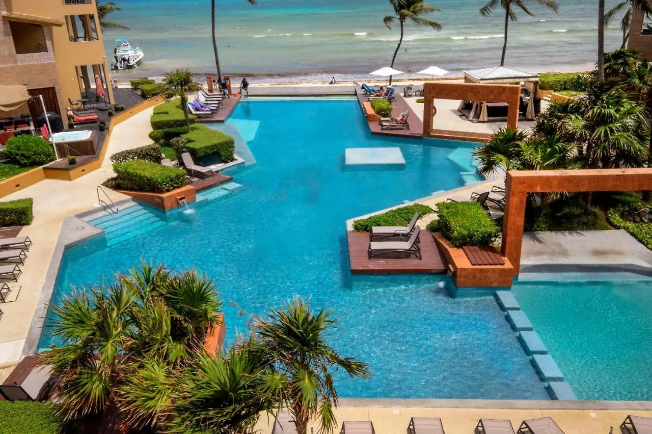 Appartement One Of Our Most Popular And Luxurious El Faro Condos Coral 303 Playa del Carmen Mexico