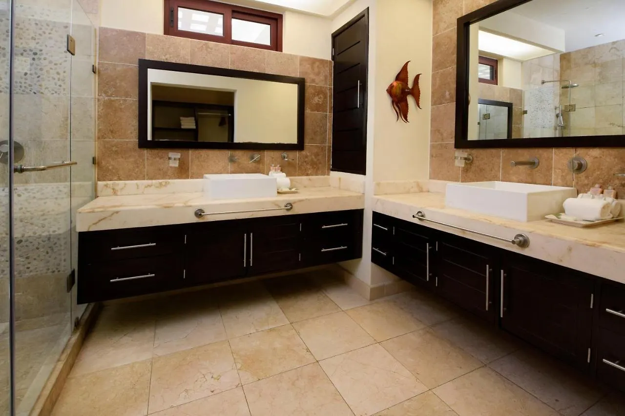 One Of Our Most Popular And Luxurious El Faro Condos Coral 303 Playa del Carmen Apartment